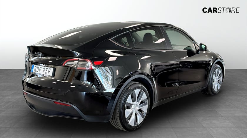 Bild 2 av Tesla Model Y Long Range AWD DRAG KAMERA PANO NAVI MOMS