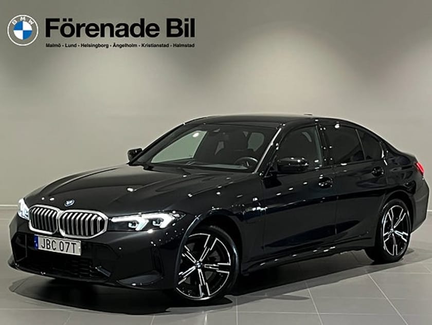 Bild 1 av BMW 330e Sedan M Sport Drag Adpt Farth HiFi Backkamera Rattvärme