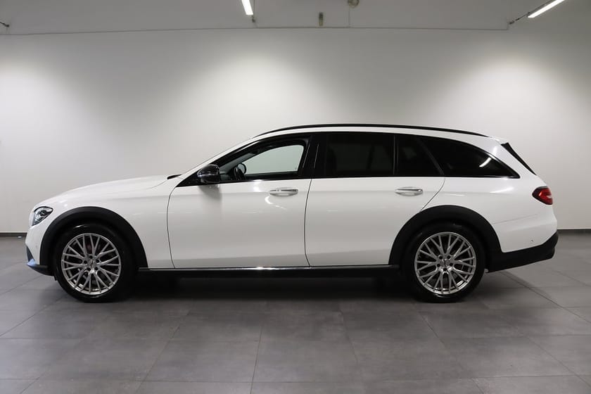 Bild 3 av Mercedes-Benz E 220 d 4MATIC All-Terrain 220d Avantgarde Dieselvärmare Drag