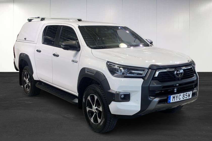 Bild 3 av Toyota Hilux Dubbelhytt |Kåpa| Värmare|Drag|JBL Ljud