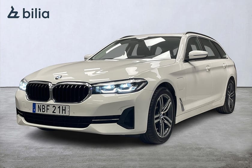 Bild 3 av BMW 530e xDrive Touring / 18" Alu / Drag / Navigation /