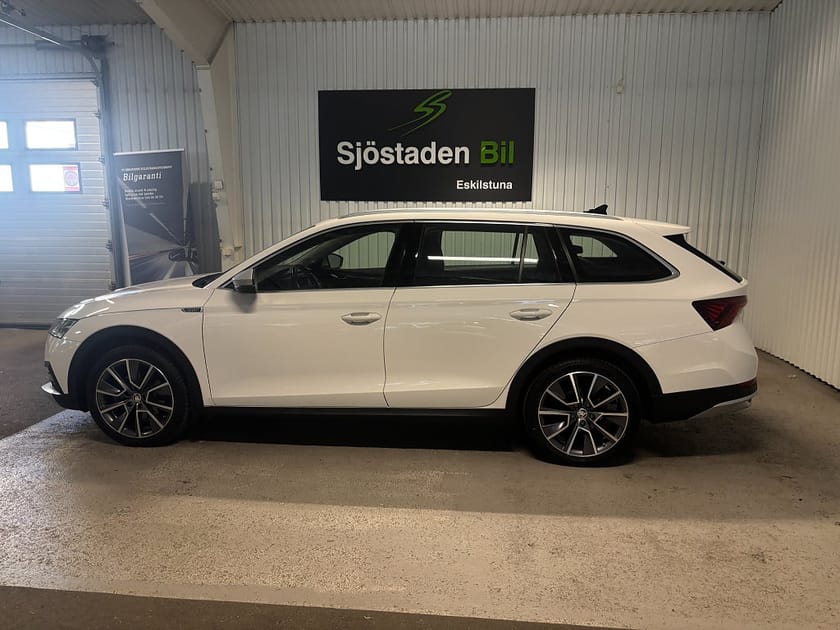 Bild 2 av Škoda Octavia Scout Skoda 2.0 TDI 4x4 Kamera/Värmare/Bluetooth/Drag