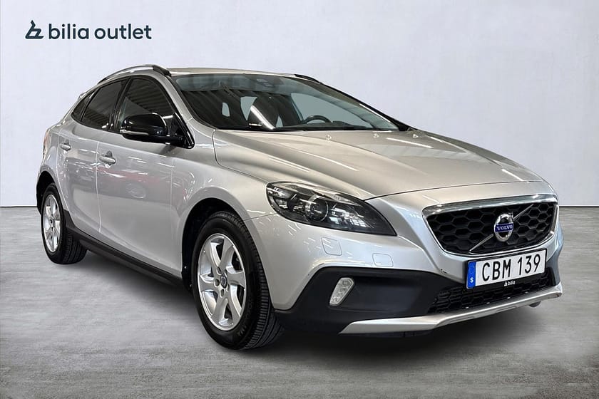 Bild 4 av Volvo V40 Cross Country D4 aut Momentum BE 190hk P-värm PDC KamremBytt
