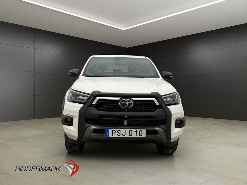 Bild 5 av Toyota Hilux Dubbelhytt Invincible 2.8 4WD Värm Drag JBL Diff 360° Moms