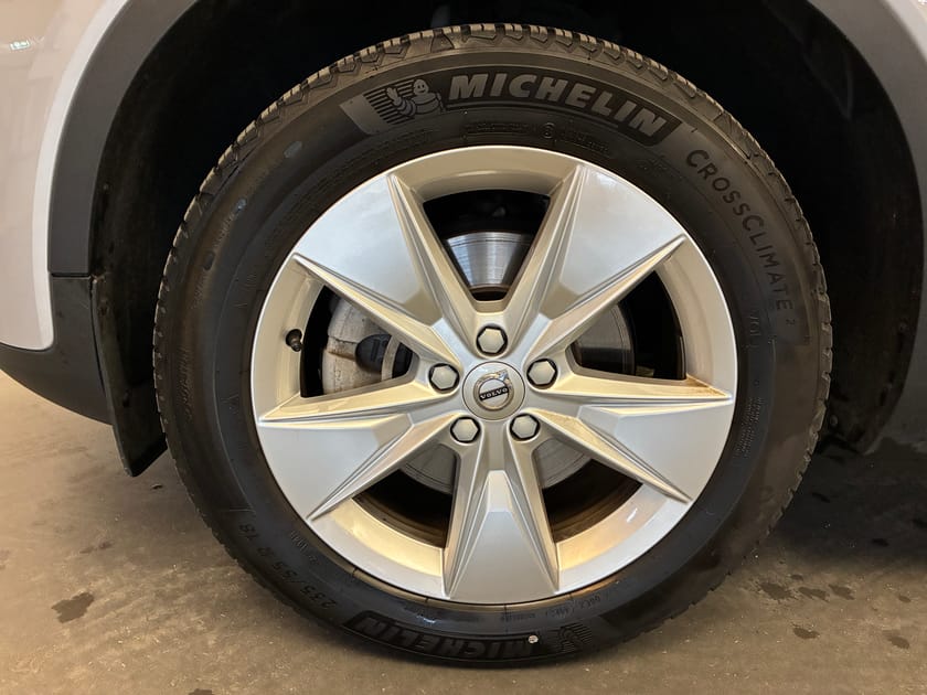 Bild 5 av Volvo XC40 B4 FWD Bensin Core SE II / Keyless / Navigation / Backkamera /