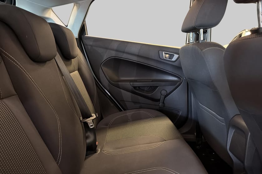 Bild 5 av Ford Fiesta 1.0 EcoBoost 100hk Titanium 1 Brukare M-Värmare