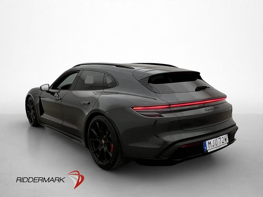 Bild 4 av Porsche Taycan GTS Sport Turismo Pano PASM Burm 18-Vägs MOMS
