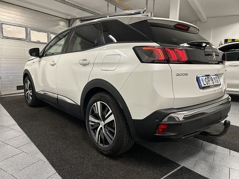 Bild 4 av Peugeot 3008 HYBRID4 300