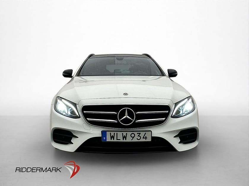 Bild 2 av Mercedes-Benz E 200 T d AMG Pano Widescreen Drag Värmare