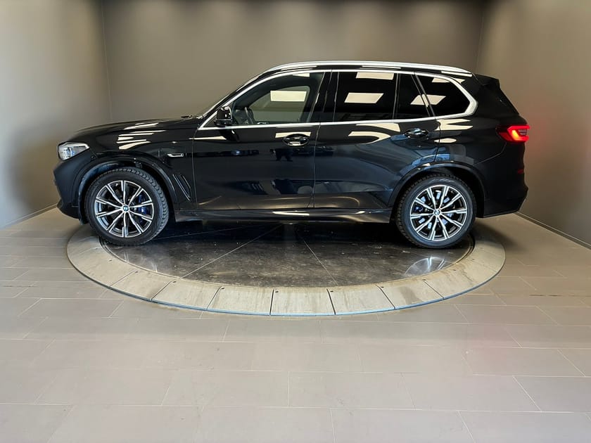 Bild 2 av BMW X5 xDrive45e iPerformance