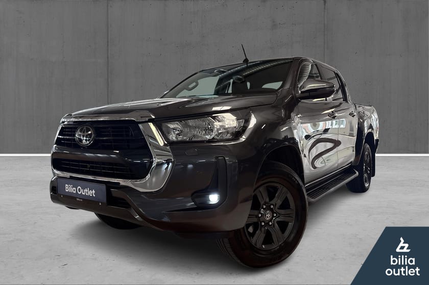 Bilde 1 av Toyota Hilux Dobbelcab D-cab 2.4 Aut 4WD Krok, ACC, Heater, Plantrekk