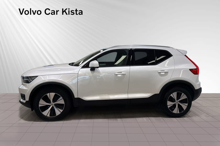 Bild 3 av Volvo XC40 B4 FWD Bensin Momentum Advanced Läder H/K