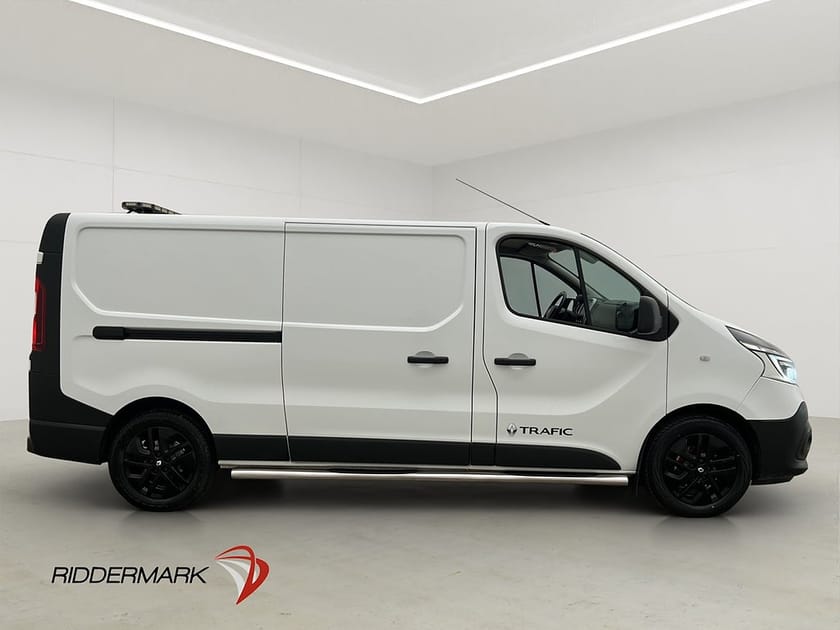Bild 2 av Renault Trafic Skåpbil L2 170hk Värmare Dragkrok 3-Sits B-Kamera