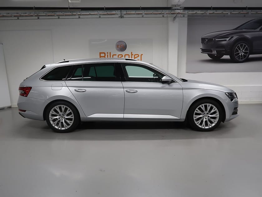 Bild 5 av Škoda Superb iV Kombi Skoda 1.4 TSI V-Däck ingår CANTON-Cockpit-Drag-Kamera-Värm