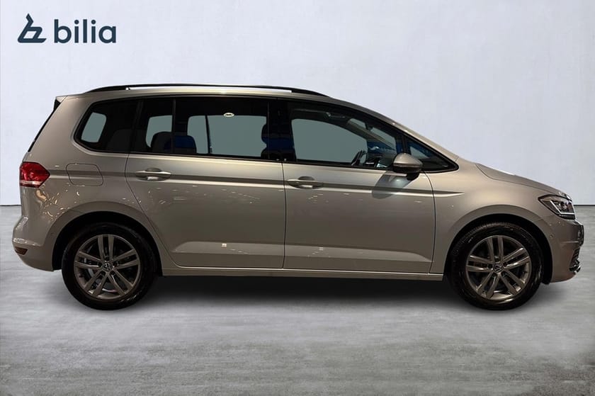 Bild 4 av Volkswagen Touran 1.5 TSI Life 7sits Värm Drag  150HK
