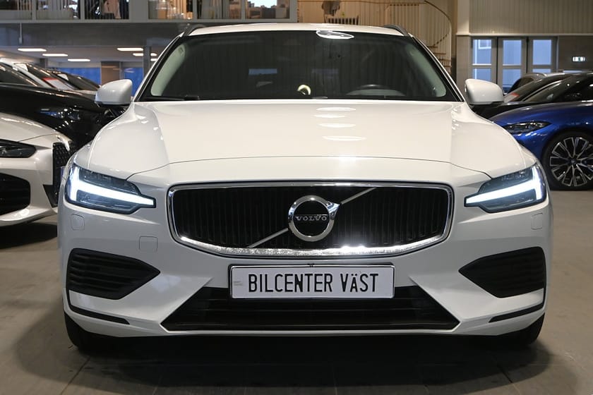 Bild 5 av Volvo V60 Recharge T6 AWD Momentum Ed. Drag Teknikpaket