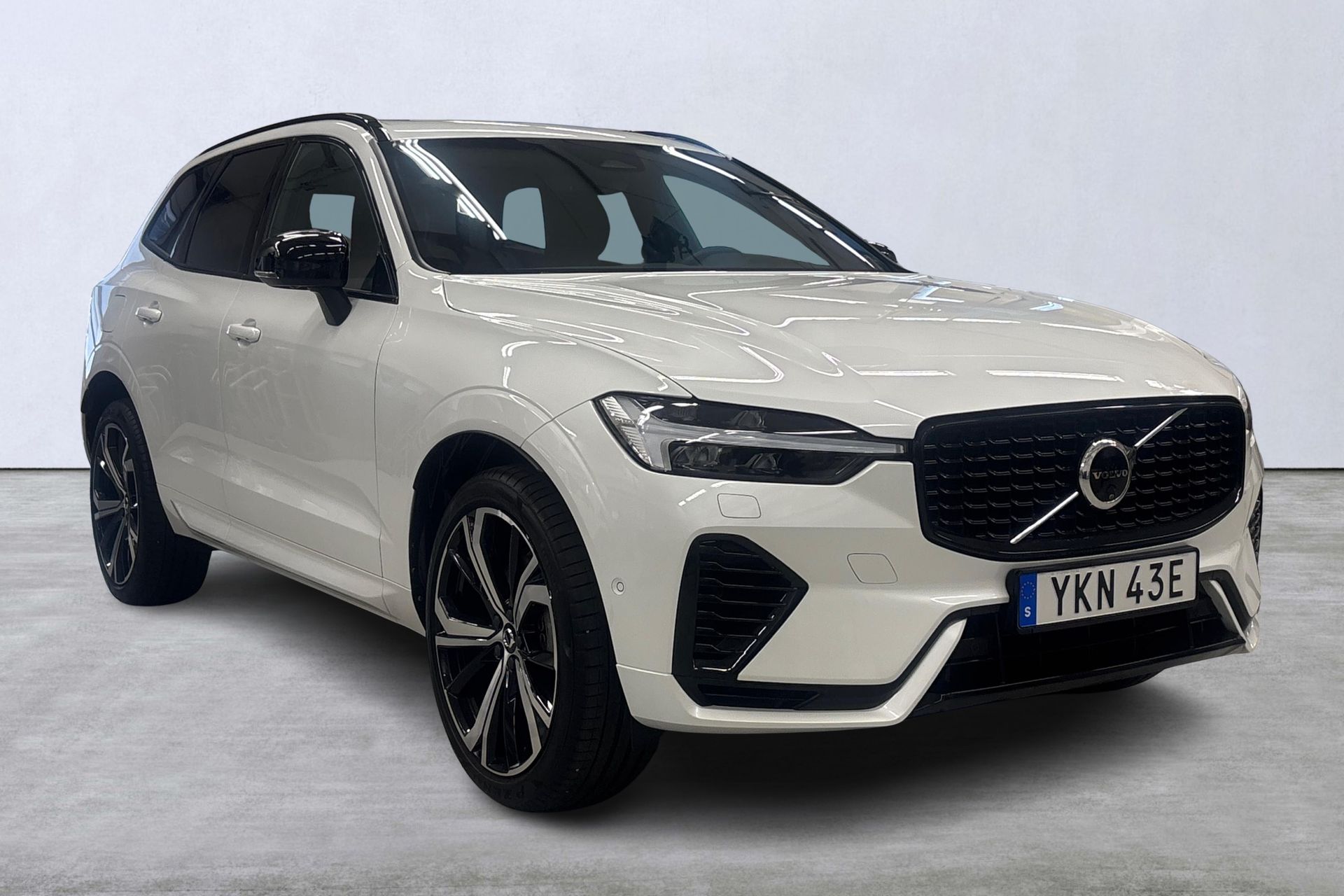 Volvo XC60 T6 Plus Dark Edition 2025, bild 6/10