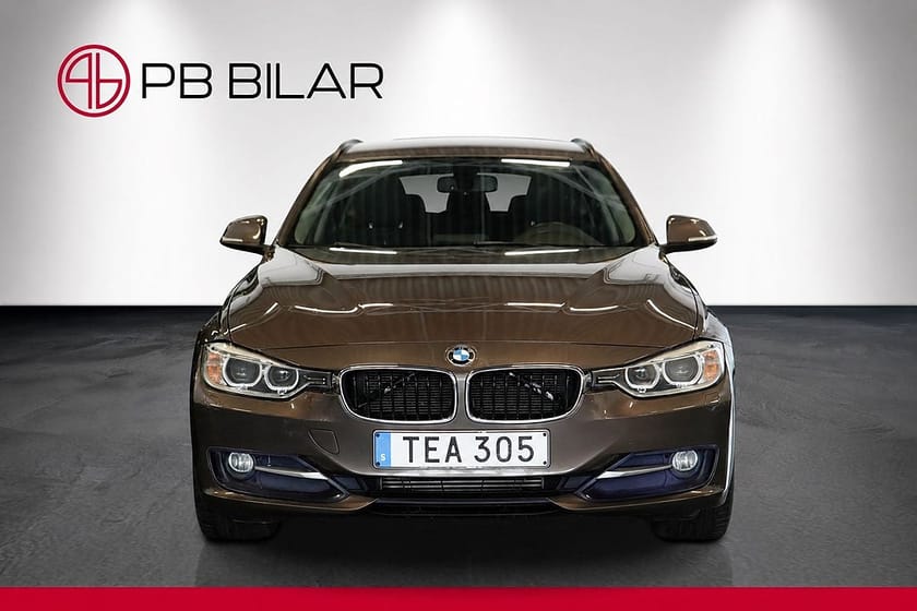 Bild 3 av BMW 318d xDrive Touring Sport line Drag PDC BT