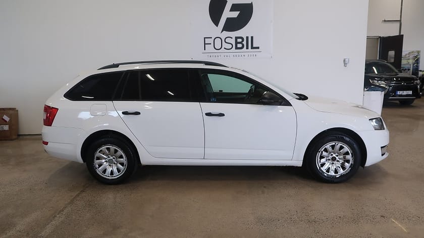 Bild 3 av Škoda Octavia Kombi Skoda 1.6 TDI Euro 6 Kamremsbytt SoV