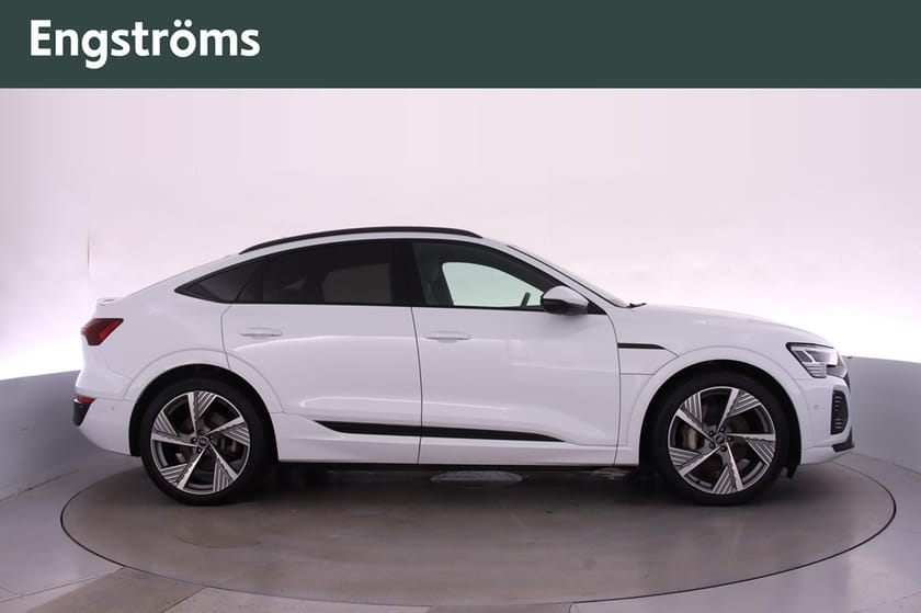Bild 2 av Audi Q8 Sportback 55 e-tron quattro