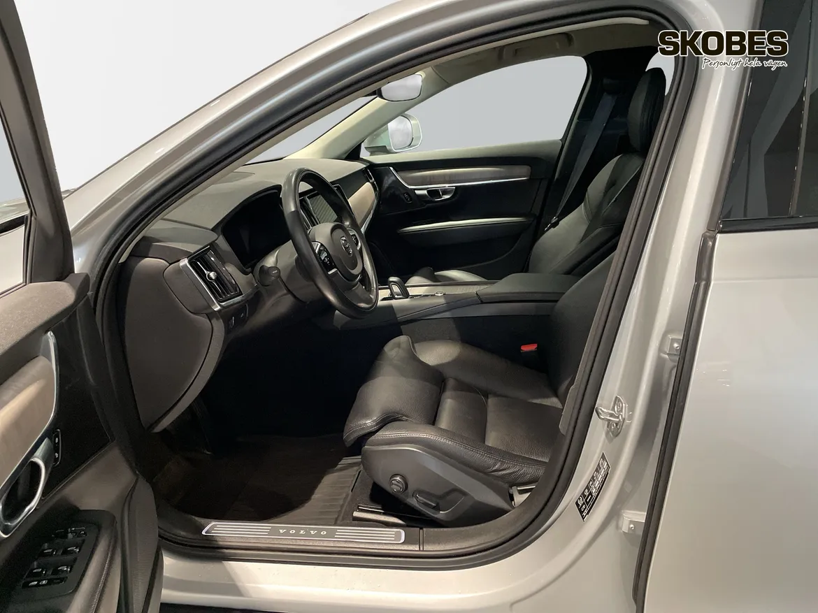 Volvo V90 Cross Country