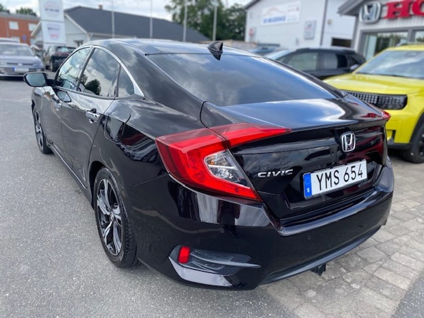 Bild 2 av Honda Civic Sedan 1.5 i-VTEC Turbo Manuell, 182hk, drag, nyservad