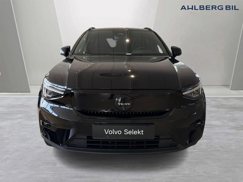 Bild 4 av Volvo EX40 Single Motor Extended Range 🟣 M R Plus Black Edt, Klimatpaket, Dragkrok Halvautomatisk, Parkeringskamera 360, Baklucka Elmanövrerad, Google Maps