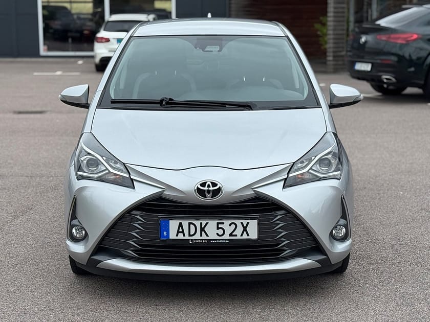 Bild 3 av Toyota Yaris 1.5 VVT-iE Y20 Kamera Låga mil