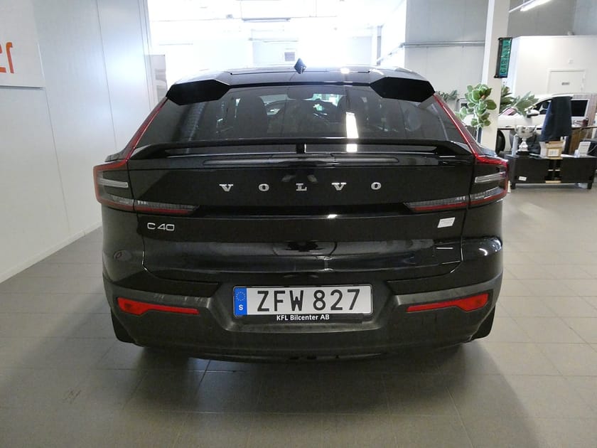 Bild 5 av Volvo C40 Recharge Twin motor Ultimate Pano-Drag-360°-h&K-Värmare-SoV
