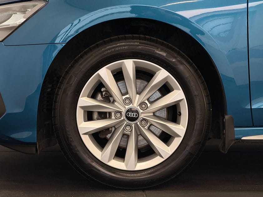 Bild 5 av Audi A3 Sportback 35 TFSI Proline/ CarPlay/ Sportsäten