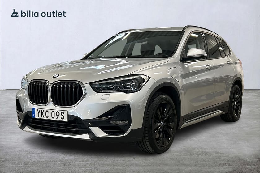 Bild 1 av BMW X1 xDrive25e aut Sport line 220hk Navi HuD Drag B-kamera