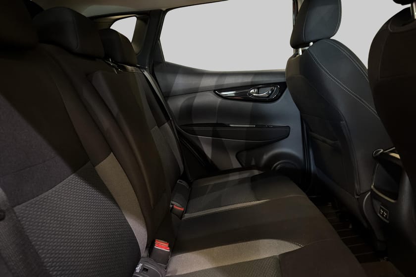 Bild 5 av Nissan Qashqai 1.3 DIG-T 158hk N-Connecta 360° Drag M-Värm