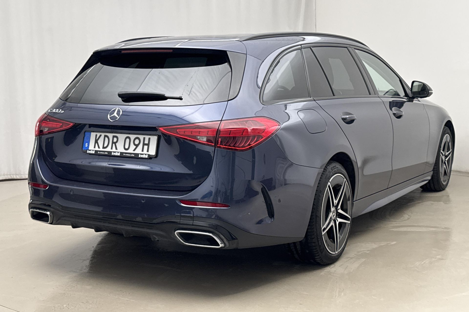 Mercedes-Benz C 300 T e 2023, bild 3/10