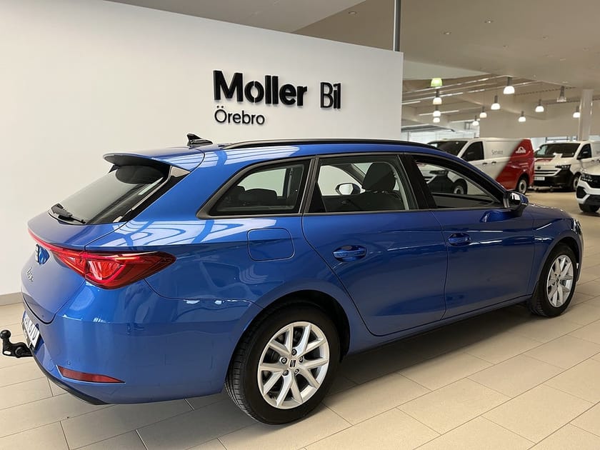 Bild 5 av SEAT Leon Sportstourer 1.5eETSI 115 HK DSG|Värmare|Drag|B-kamera