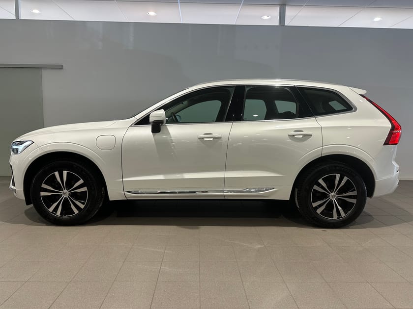 Bild 4 av Volvo XC60 Recharge T6 Core Bright/ Dragkrok/ Backkamera/ Panoramatak