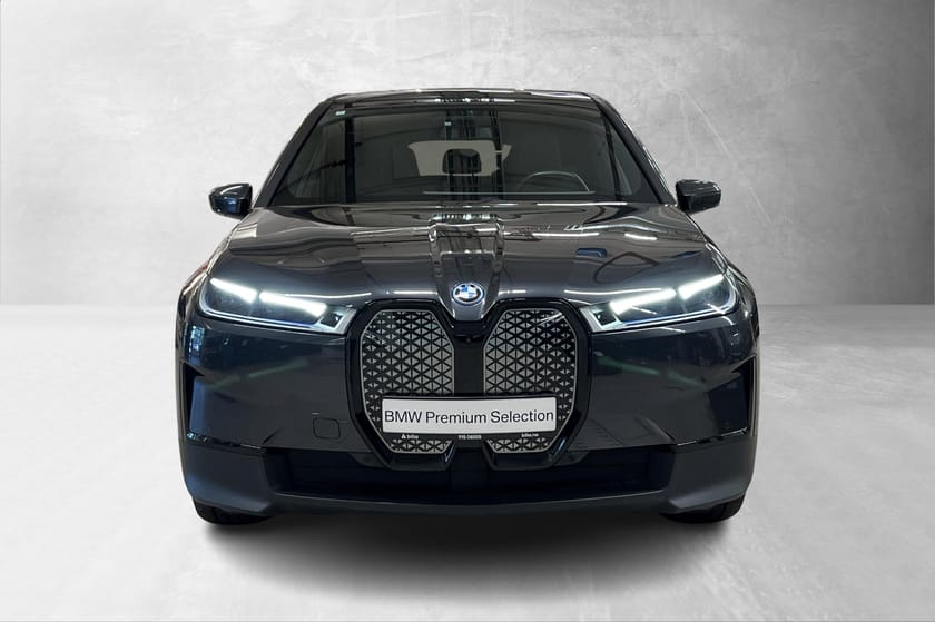 Bilde 2 av BMW iX xDrive50 FullyCharged,4hjuls,Luft,360,Lazer,21",Pano,Massasje