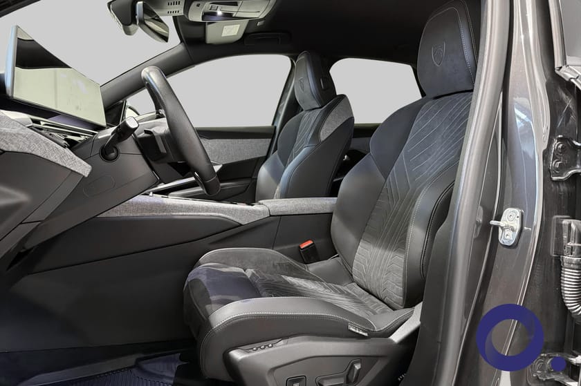 Bilde 5 av Peugeot E-3008 Dual Motor