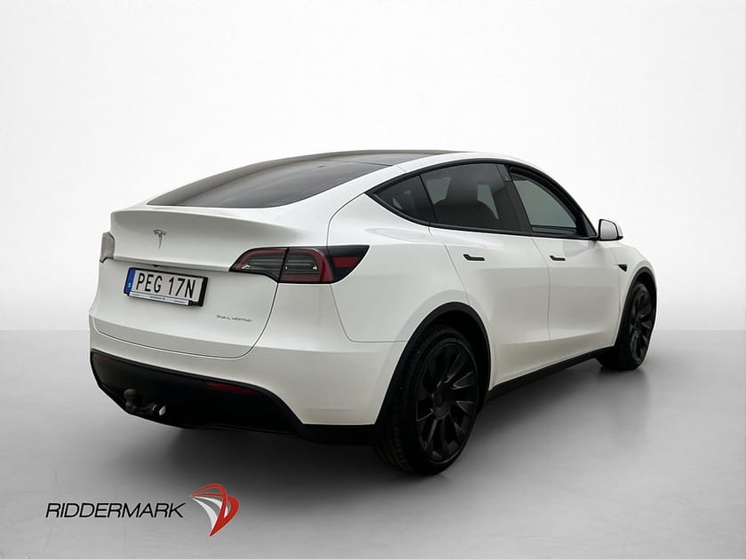 Bild 5 av Tesla Model Y Long Range AWD Ljus interiör Drag Autopilot