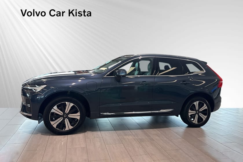 Bild 3 av Volvo XC60 Recharge T6 Core Edition Läder Pano Drag B-Kam
