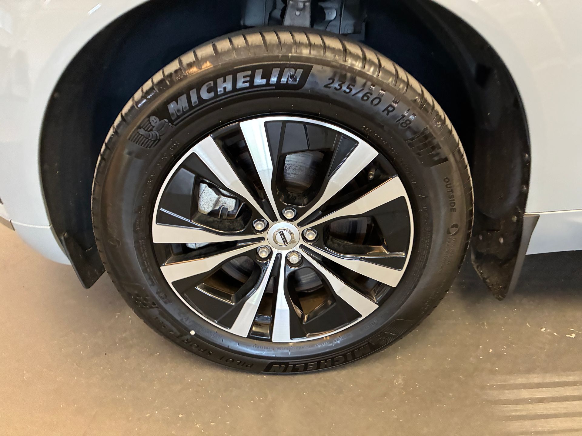 Volvo XC60 T6 Core Nordic 2025, bild 5/10