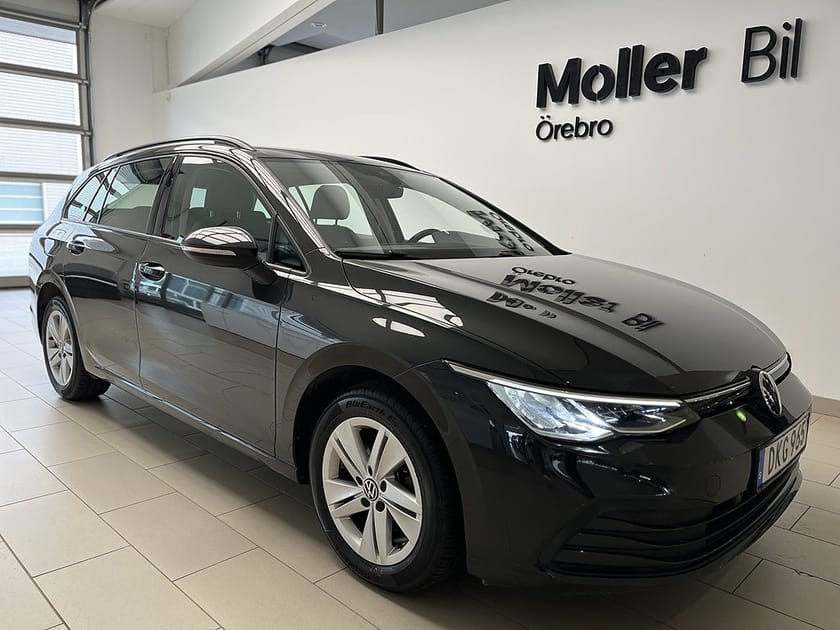 Bild 1 av Volkswagen Golf Sportscombi 1.5 eTSI 131HK DSG I Rattvärme I Adaptiv Farthålla