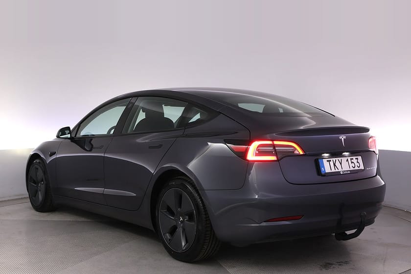 Bild 4 av Tesla Model 3 Long Range AWD Refresh Autopilot Pano Drag
