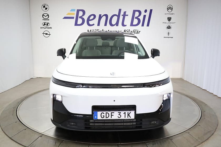 Bild 2 av Leapmotor B10 EREV *900km Räckvidd