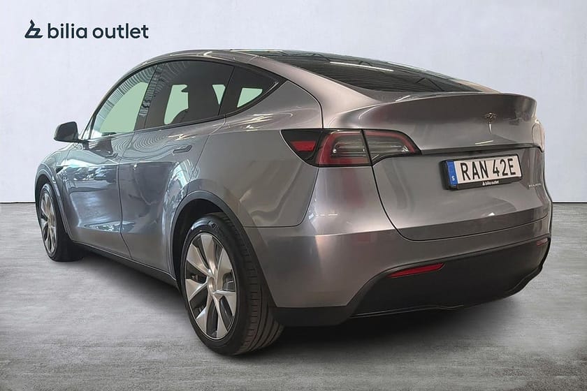 Bild 3 av Tesla Model Y Long Range AWD Autopilot B-kamera Panoramaglastak