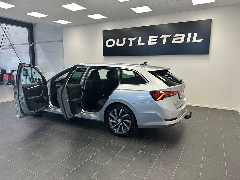 Bild 3 av Škoda Octavia Kombi Skoda  1.5 TSI ACT Style Drag Keyless Nav CarPlay