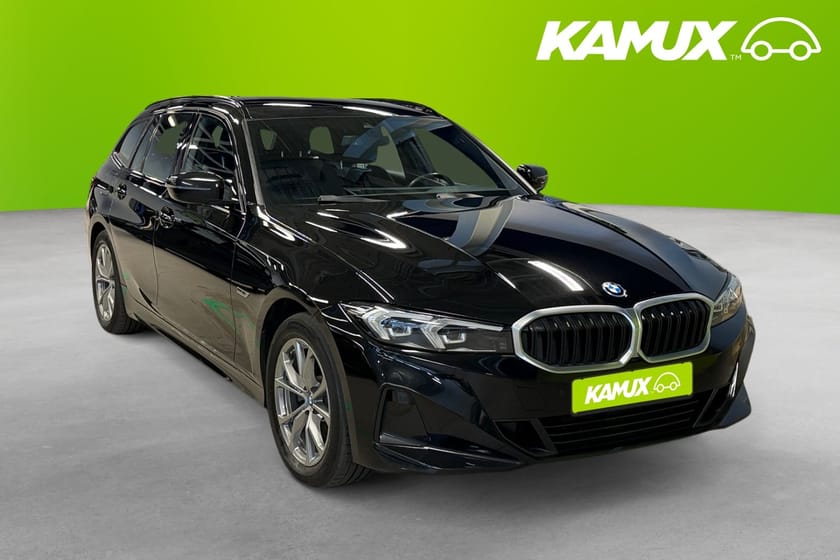 Bild 1 av BMW 330e Touring Sportline 292hk HiFi Widescreen Adaptiv-fh