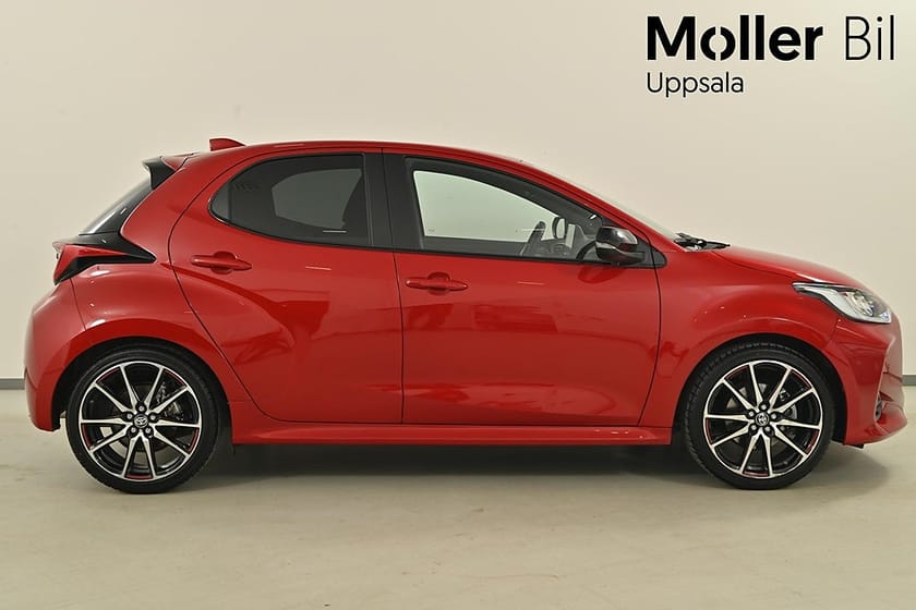 Bild 5 av Toyota Yaris Hybrid CVT 116hk, GR-Sport, HUD, JBL, CarPlay