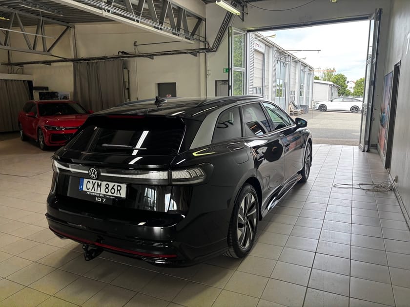 Bild 3 av Volkswagen ID.7 Pro S Tourer 86 KWH BATTERI 286 HK 1 VXL