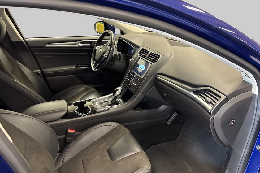 Bild 4 av Ford Mondeo Titanium Business 2.0 TDCi 180hk AWD Aut 5d