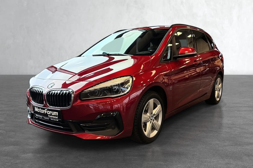 Bilde 1 av BMW 225xe Active Tourer iPerformance / 4WD / NAVI / RYGGEKAMERA